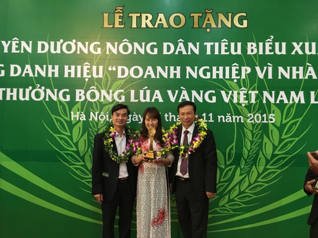 “Quy trình kỹ thuật sản xuất hoa lan Hồ điệp quy mô công nghiệp” của Viện Nghiên cứu Rau quả đã được trao tặng nhiều giải thưởng danh giá