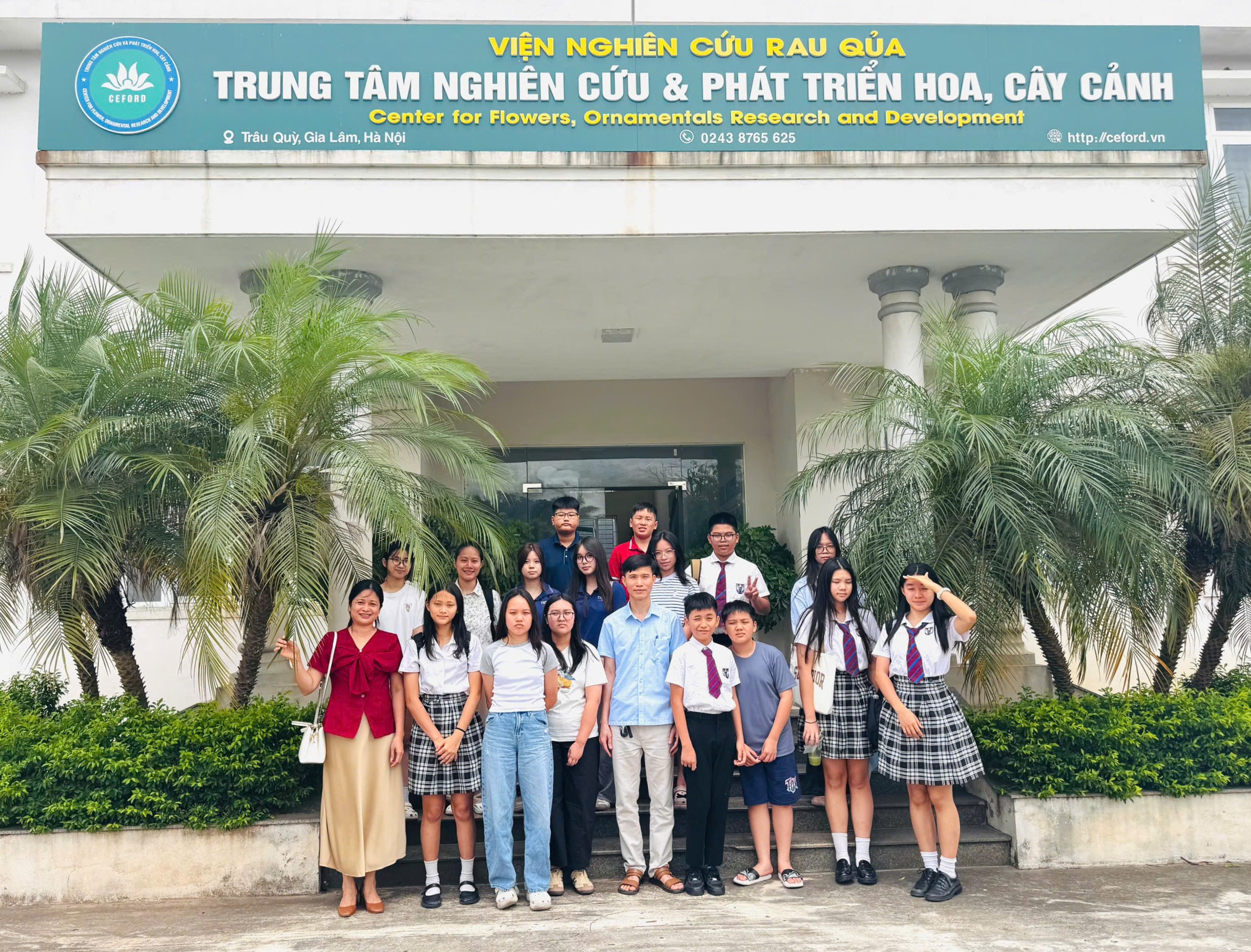 GIAO LƯU, TÌM HIỂU NÔNG NGHIỆP CÔNG NGHỆ CAO VÀ GIẢI PHÁP XUẤT KHẨU NÔNG SẢN VIỆT NAM CÙNG HỌC SINH CÁC TRƯỜNG QUỐC TẾ